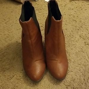 Qupid boots size 7
